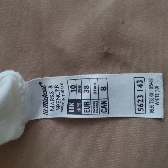 Marks & Spencer shapewear - Picture 4 of 8